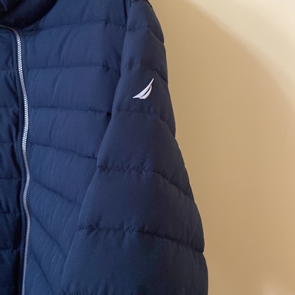 Nautica Reversible Puffer Navy/Red - Picture 4 of 9